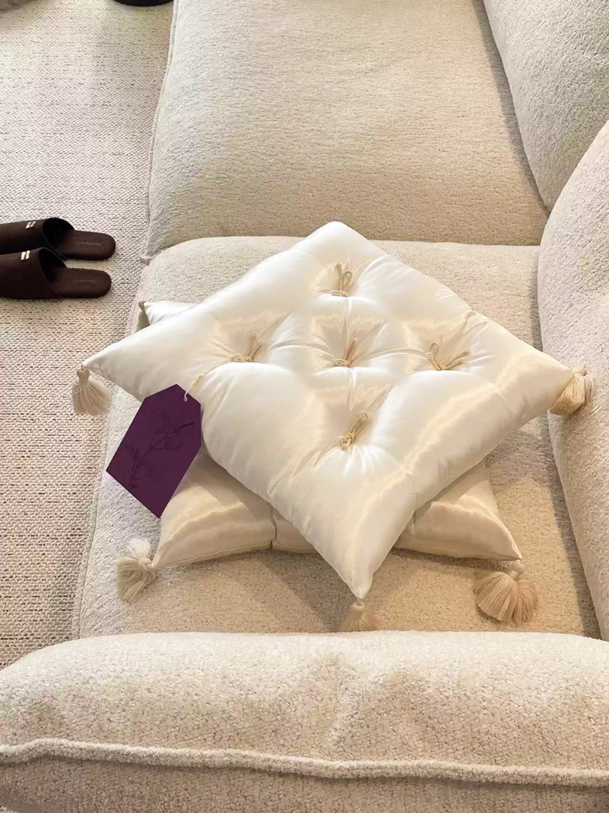 French Vintage Tufted Silk Blend Cushion - Mira