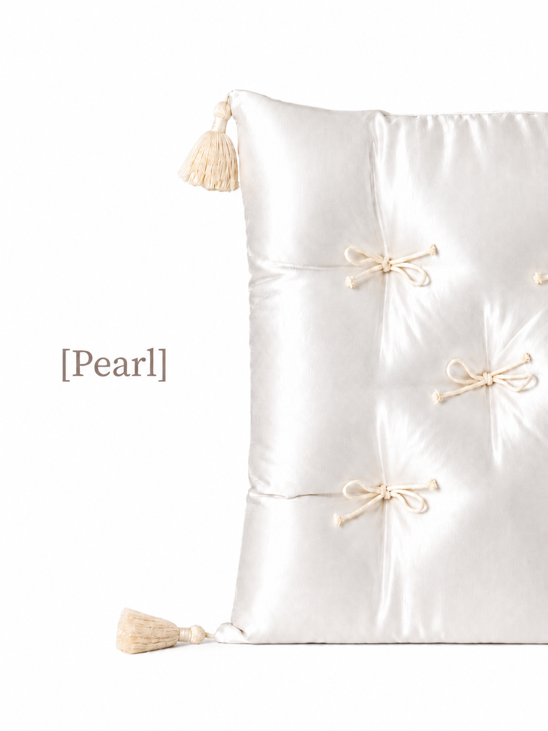 French Vintage Tufted Silk Blend Cushion - Mira